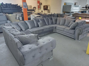 Verona U-Shape Chesterfield Sofas 5 Sections Plush Velvet Scatter Sofa